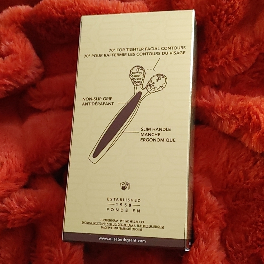 💚Elizabeth Grant face roller and cosmetic bag Nwot - Picture 4 of 8